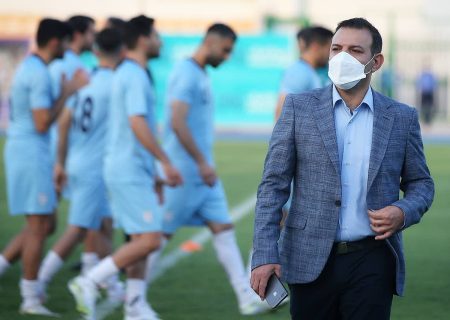 حمله تند خداداد به رئیس فدراسیون فوتبال