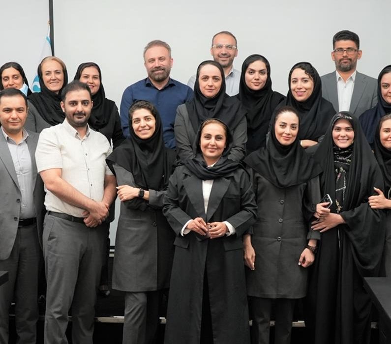 برگزاری دوره آموزشی «تحلیل رفتار متقابل» ویژه مدیران میانی در بیمه دی