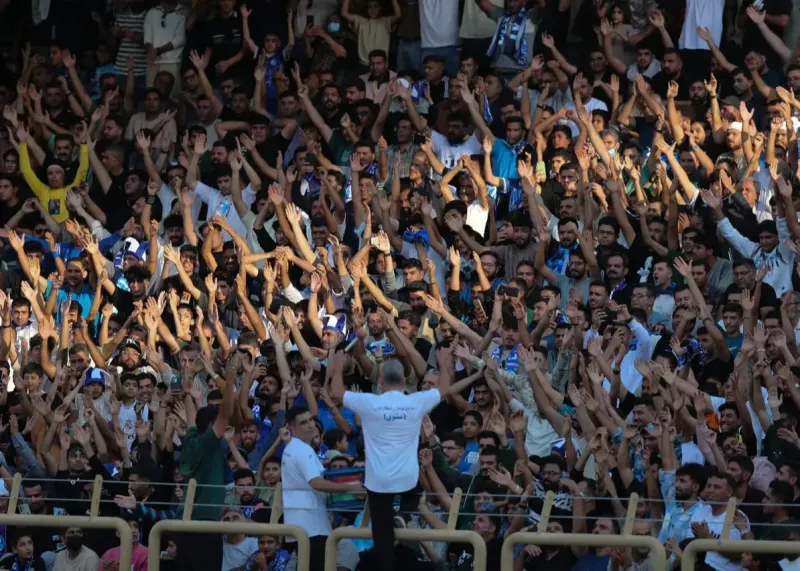 کنایه هواداران استقلال به مدیرعامل سابق پرسپولیس