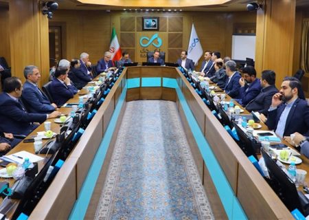 قطار بانک دی در ریل پیشرفت