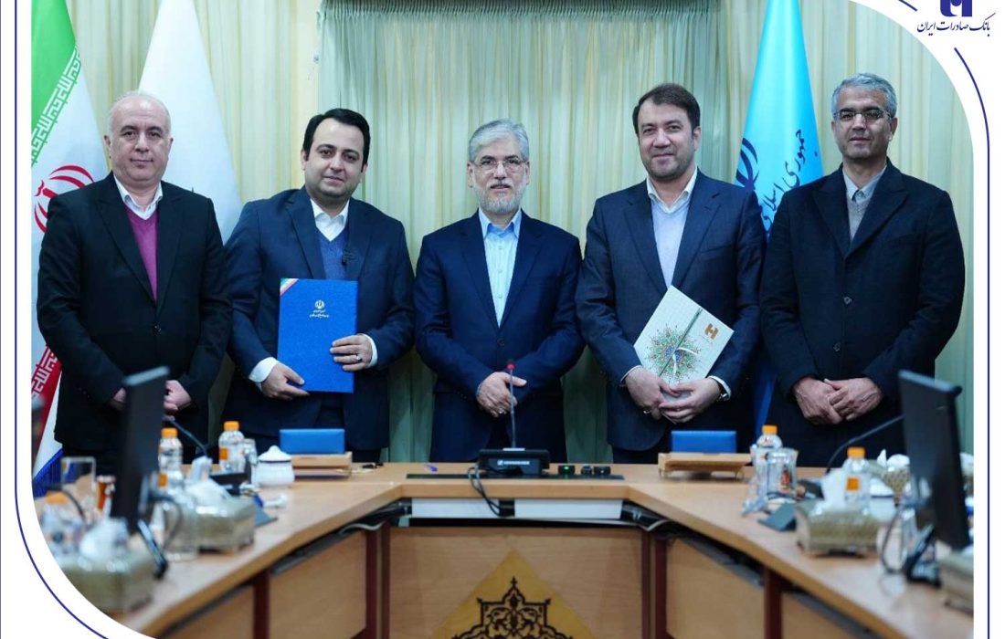 تفاهمنامه توسعه همکاری وزارت علوم، تحقیقات و فناوری و بانک صادرات ایران امضا شد / سیمایی صراف: امروز علم و فناوری یک ابزار ضروری برای امنیت کشور است / سیفی: یکی از افتخارات بانک صادرات ایران، خدمت به دانشگاه و عرصه علم است