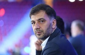 کریمی: مدیران باشگاه‌ها باید جوابگوی ارقام میلیاردی باشند/زمانی مدیرعامل استقلال بودم که پول آب معدنی هم نداشتیم