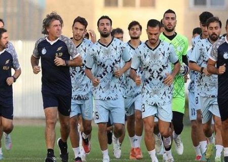 دست خالی ساپینتو برای آغاز تمرینات استقلال