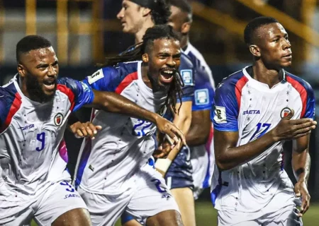 نمایش عجیب نازون در استقلال و ملی تکرار شد!