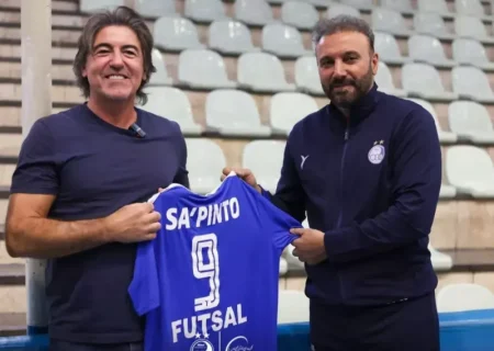 ساپینتو میهمان ویژه تمرین تیم فوتسال استقلال