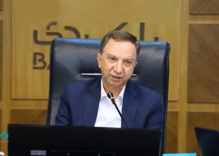 برات کریمی: بانک دی در نیم‌سال ۱۴۰۴ الگویی از تحول مالی بود